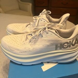 Hoka Clifton 9 Running shoe